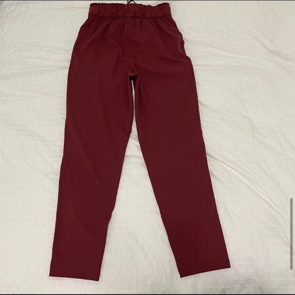 Lululemon Keep Moving 7/8 Pants - Picture 7 of 9